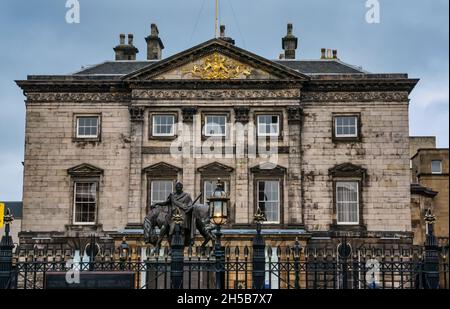 Dundas House Georgian mansion in New Town, now Royal Bank of Scotland building, St Andrew Square, Edinburgh, Scotland, UK Stock Photo