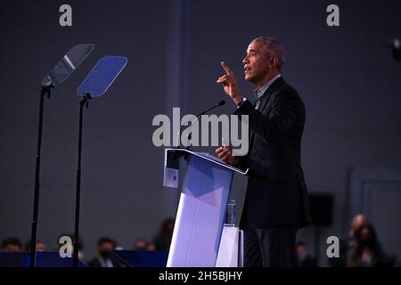 Glasgow, Scotland, UK. 8th Nov, 2021. PICTURED: President Barack Obama seen giving speech at COP26 Climate Change Conference. Credit: Colin Fisher/Alamy Live News Stock Photo