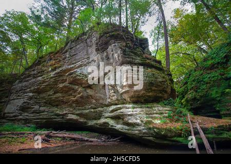 Canyon Wall At The End Of The Illinois Canyon - Starved Rock State Park Stock Photo