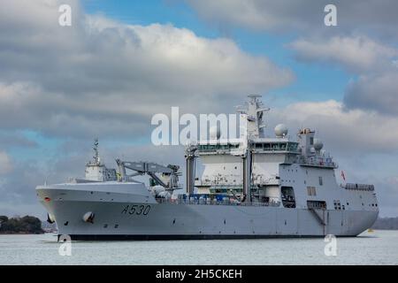 HNoMS Maud leaving Portsmouth Dockyard after NATO exercises. Stock Photo