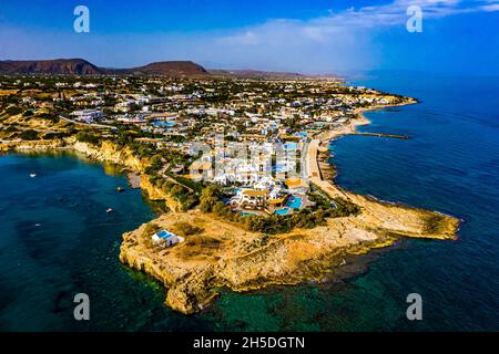 Anissaras auf Kreta aus der Luft | Town Anissaras on Crete from above Stock Photo