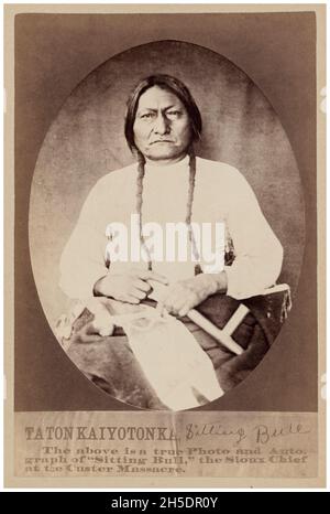 Chief Sitting Bull (1831-1890), Native American Lakota leader, portrait photograph cabinet card by Bailey, Dix and Mead, 1882 Stock Photo