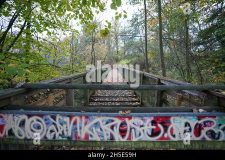 Hamburg, Germany. 06th Nov, 2021. A blocked off bridge is seen at the Ziegeleiteich in Osdorf. The taxpayers' association presents the black book on 09.11.2021. Credit: Marcus Brandt/dpa/Alamy Live News Stock Photo