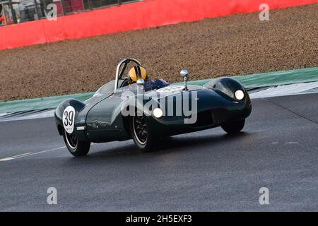 Paul Ugo, Robi Bernberg, Cooper T39 Bobtail, RAC Woodcote Trophy for sports cars and certain sports racers that competed after WW2 up to the end of 19 Stock Photo