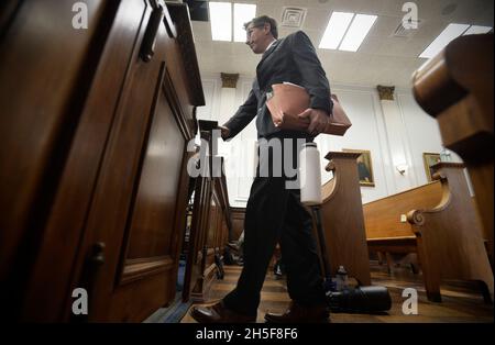 Kenosha, Wisconsin, USA. 9th Nov, 2021. Assistant District Attorney Thomas Binger enters the courtroom for Kyle Rittenhouse's trial at the Kenosha County Courthouse in Kenosha, Wis., on Tuesday, Nov. 9, 2021. (Credit Image: © Sean Krajacic/The Kenosha News-POOL via ZUMA Press Wire) Stock Photo