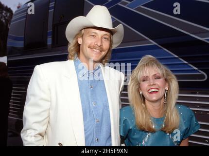 Alan JAckson and wife at the 26th Annual Academy of Country Music