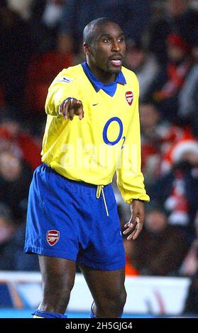 SOUTHAMPTON V ARSENAL  29-12-03 SOL CAMPBELL PIC MIKE WALKER, 2003 Stock Photo