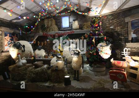 Newcastle, UK, 09th Nov, 2021, Fenwick's Christmas Window revealed on Northumberland Street, Shaun the Sheep's, The Flight Before Christmas, Credit: DEW/Alamy Live News Stock Photo