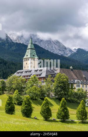 Elmau Castle, Castle Hotel, Wetterstein Mountains, Klais, Kruen, Werdenfelser Land, Upper Bavaria, Bavaria, Germany Stock Photo