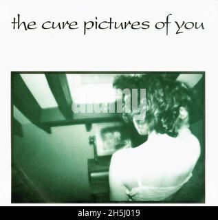 Vintage single record cover - Cure, The - Pictures Of You - D - 1990 02 Stock Photo