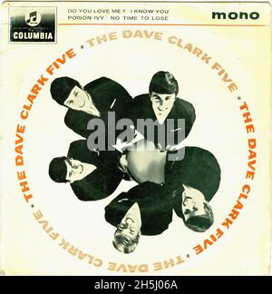 Vintage single record cover - Dave Clark Five, The - Do You Love Me - EP - UK - 1963 Stock Photo