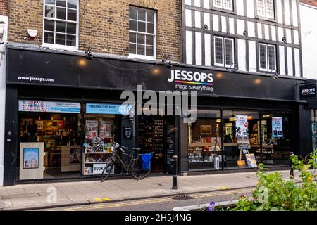 Kingston Upon Thames London England UK November 5 2021, Jessops Photography Shop Window Selling Photographic Equipment Stock Photo