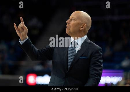 Cal State Bakersfield head coach Rod Barnes watches the second half of ...