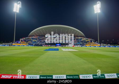 Abu Dhabi, UAE, 10 November 2021. Abu Dhabi, UAE on 10 November 2021, A general view the Sheikh Zayed cricket stadium while the national anthems are played ahead of the ICC Mens T20 World Cup Semi final match between England and New Zealand at Sheikh Zayed Cricket Stadium, Abu Dhabi, UAE on 10 November 2021. Photo by Grant Winter. Editorial use only, license required for commercial use. No use in betting, games or a single club/league/player publications. Credit: UK Sports Pics Ltd/Alamy Live News Stock Photo