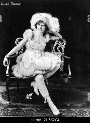 Ethel Dooley - Vaudeville Entertainer - 1915 Stock Photo