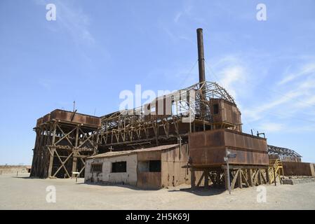 Over 100 year old deserted factory and old mine of Humberstone in the Atacama Desert in Northern Chile; Humberstone, Chile Stock Photo