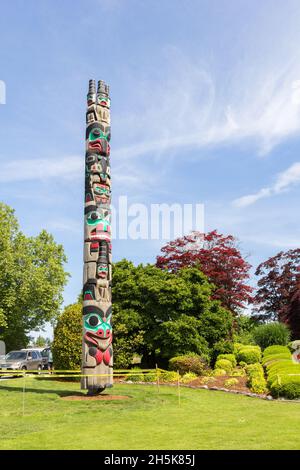Vancouver, Canada - 02 June 2019: The totem pole at the Canadian side in the  Canada - US Peace Arch border park to present an aspect of Canadian trad Stock Photo