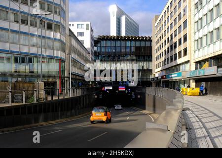 Entering the Kö Bogen Tunnel to the north, in the centre of Düsseldorf. Stock Photo
