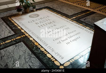 Tomb of Cardinal Basil Hume in  Chapel of St Gregory and St Augustine, Westminster Cathedral (Catholic), London, England, UK Stock Photo