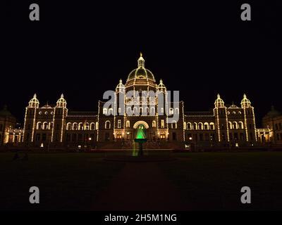 Front view of impressive British Columbia Parliament Buildings in Victoria, Canada, home to the provincial legislative assembly, with fountain. Stock Photo