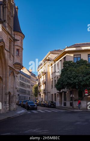 Hôtel de Sens - Medieval Hôtel Particulier (private mansion) in Marais - - Paris, France - architectural elements of a castle or fortress, which combi Stock Photo