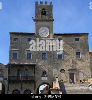 Palazzo Comunale in the Piazza della Republica, Cortona, Italy, 2021 Stock Photo