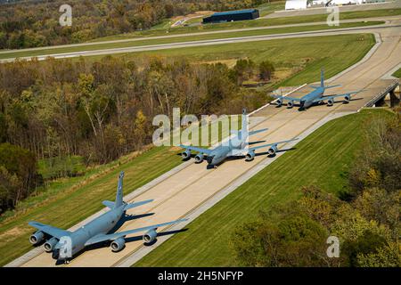 126th Air Refueling Wing's KC-135 Stratotankers participate in a close formation taxi commonly known as an 'elephant walk', at Scott Air Force Base, Illinois, Nov. 6, 2021. The elephant walk demonstrates the wing's rapid mobility capabilities and real-world response readiness. Stock Photo