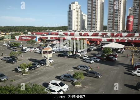 salvador, bahia, brazil - november 24, 2021: facade of an Extra supermarket  store in the city of Salvador Stock Photo - Alamy