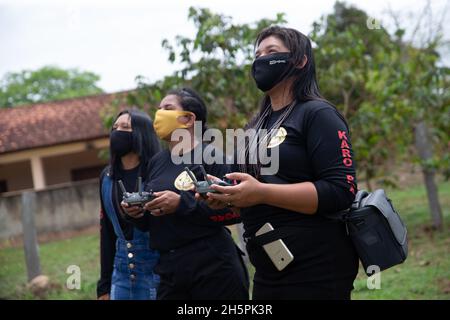 Porto Velho, Brazil. 12th Sep, 2021. Young people from various indigenous ethnic groups are taking part in a drone course offered by the NGO 'Associação de Defesa Etnoambiental Kanindé' and the environmental protection organization WWF. 'The aim of the course is for the indigenous people themselves to record intrusions and environmental crimes such as illegal gold prospecting, deforestation and fires,' says 'Kanindé' coordinator Valle. (to dpa 'Indigenous people in Brazil defend their land with drones') Credit: Fernando Souza/dpa/Alamy Live News Stock Photo