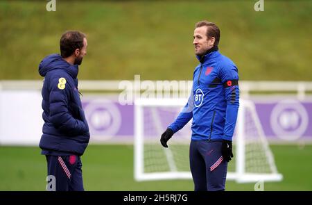 England's Harry Kane and manager Gareth Southgate (left) during a training session at St George's Park, Burton-upon-Trent. Picture date: Thursday November 11, 2021. Stock Photo