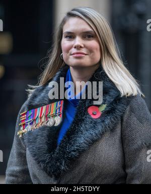 Downing Street, London, UK. 11 November 2021. Alice Wingate, the grand-daughter of Major General Orde Wingate arrives in Downing Street for a photograph at the front door after attending the Remembrance Day Parade in Whitehall. She wears her grandfathers impressive medals including the DSO & Two Bars. Credit: Malcolm Park/Alamy Live News. Stock Photo