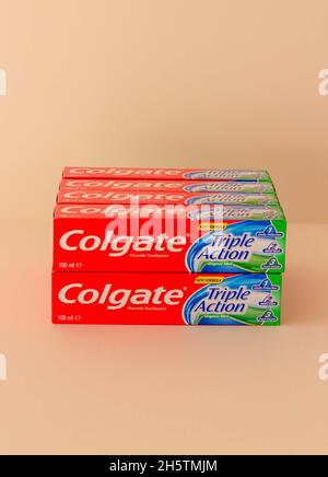 Colgate Toothpaste 100 ml size for travelling Stock Photo