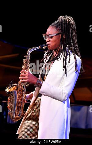 Rome, Italy. 10th Nov, 2021. Lakecia Benjamin during the concert at Auditorium Parco della Musica, Pursuance The Coltranes, Social Justice And The African American Community on November 10, 2021 in Rome, Italy. (Photo by Domenico Cippitelli/Pacific Press/Sipa USA) Credit: Sipa USA/Alamy Live News Stock Photo