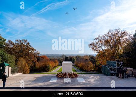 Arlington, USA. 11th Nov, 2021. A formation of United States Marine Corps MV-22 Ospreys fly over during a centennial ceremony for the Tomb of the Unknown Soldier, in Arlington National Cemetery, on Veterans Day, Thursday, Nov. 11, 2021, in Arlington, Virginia.Credit: Alex Brandon/Pool via CNP /MediaPunch Credit: MediaPunch Inc/Alamy Live News Stock Photo