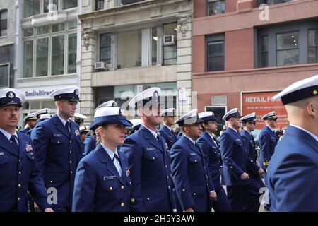 New York, N.Y/USA – 11th Nov. 2021: Members of the United States Coast Guard march in the Veterans Day Parade in New York City on Nov. 11, 2021. (Credit: Gordon Donovan/Alamy Live News) Stock Photo