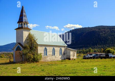 Canadian landscape of old rustic heritage church in the Nicola Valley near Merritt, British Columbia, Canada. Stock Photo