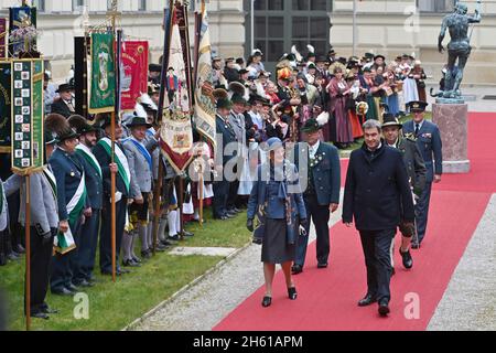 Bavaria, Germany. 12th Nov, 2021. Prime Minister Soeder welcomes Queen Margrethe II of Denmark in Bavaria on November 12th, 2021 at the Koenigsbauplatz in the Residenz in Munich. Credit: dpa picture alliance/Alamy Live News Stock Photo