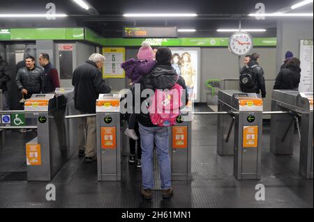 - Milan subway station Famagosta   - Milano, stazione Famagosta della Metropolitana Stock Photo