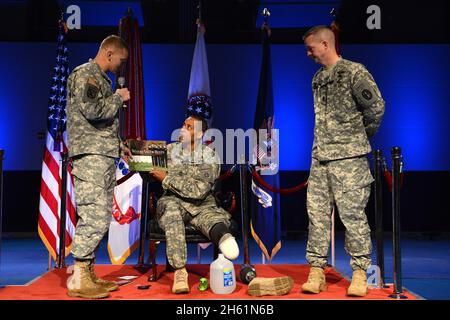 DVIDS - News - New York Army National Guard attend The Jet's Salute to  Service