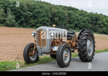 breuberg,hessen,germany,massey-ferguson fe 35 tractor,displacement 2550 ccm,35 hp,built in 1960 Stock Photo