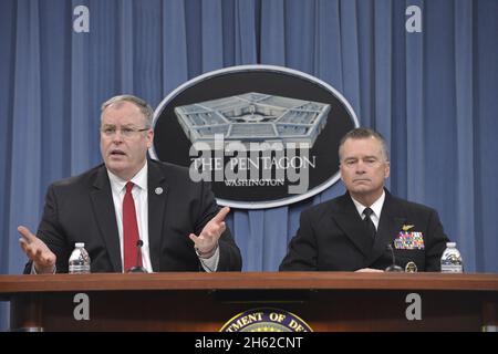 Deputy Secretary of Defense Bob Work and Vice Chairman of the Joint Chiefs of Staff Adm. James A. Winnefeld Jr. conduct a press briefing Feb. 2, 2015.