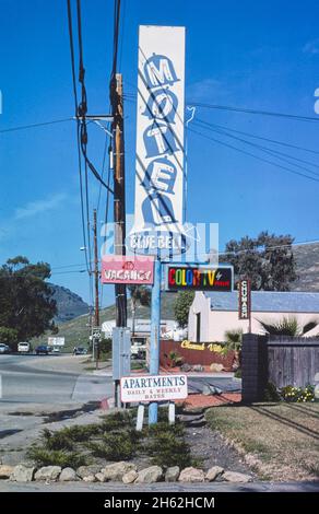 Blue Bell Motel (1937) sign, 3053 S Higuera Street, San Luis Obispo, California; ca. 1977 Stock Photo