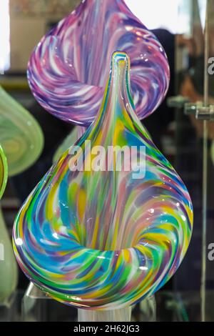 Alum bay glass shop hi-res stock photography and images - Alamy