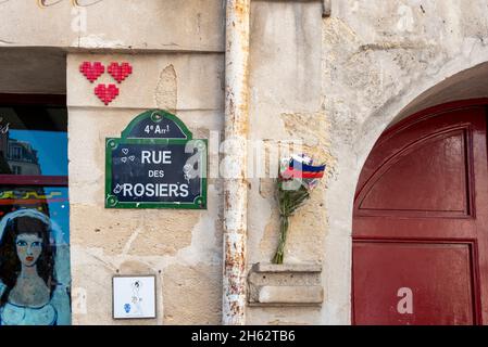 france,paris,rue des rosiers,three hearts on the wall,jewish district of the marais Stock Photo