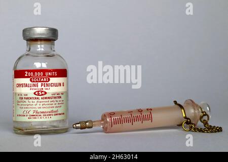 Vintage 1951 Vial of PENICILLIN G Produced by CSC Pharmaceuticals - New York Stock Photo