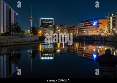 marie-elisabeth-lüders-haus,ard capital studio and television tower,mirrored in the spree Stock Photo