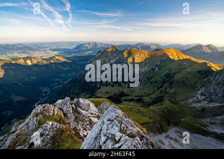 morning mood in the mountains on a sunny day in summer. view into the retterschwanger valley and out to sonthofen. allgäu alps,bavaria,germany,europe Stock Photo