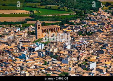 aerial view,parish church parròquia sant joan baptista,town view muro,mallorca,balearic islands,spain Stock Photo