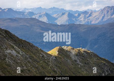 view from the sillianer hütte to the ridge of the füllhorn and to the right heimkehrerkreuz on schützenmahd (2373 m),carnic main ridge,in the back the villgraten mountains,valley town of sillian,east tyrol,tyrol,austria Stock Photo