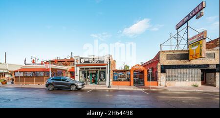 Williams, Arizona, USA - September 27, 2021 Historical Route 66, Williams, Arizona. Shops, restaurants, street view, city life Stock Photo